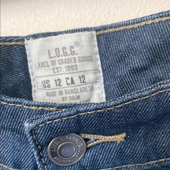 Blue Maxi Denim Skirt with A-Line Cut - Picture 2 of 5